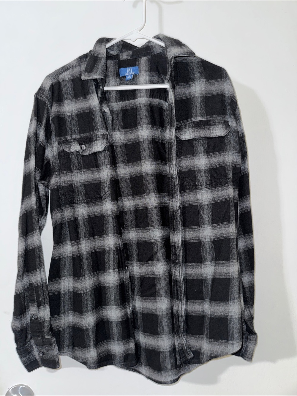 Black & Gray Plaid Men's Button-Up Shirt